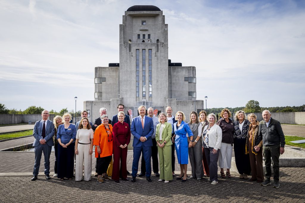Koning op bezoek bij DemenTalent